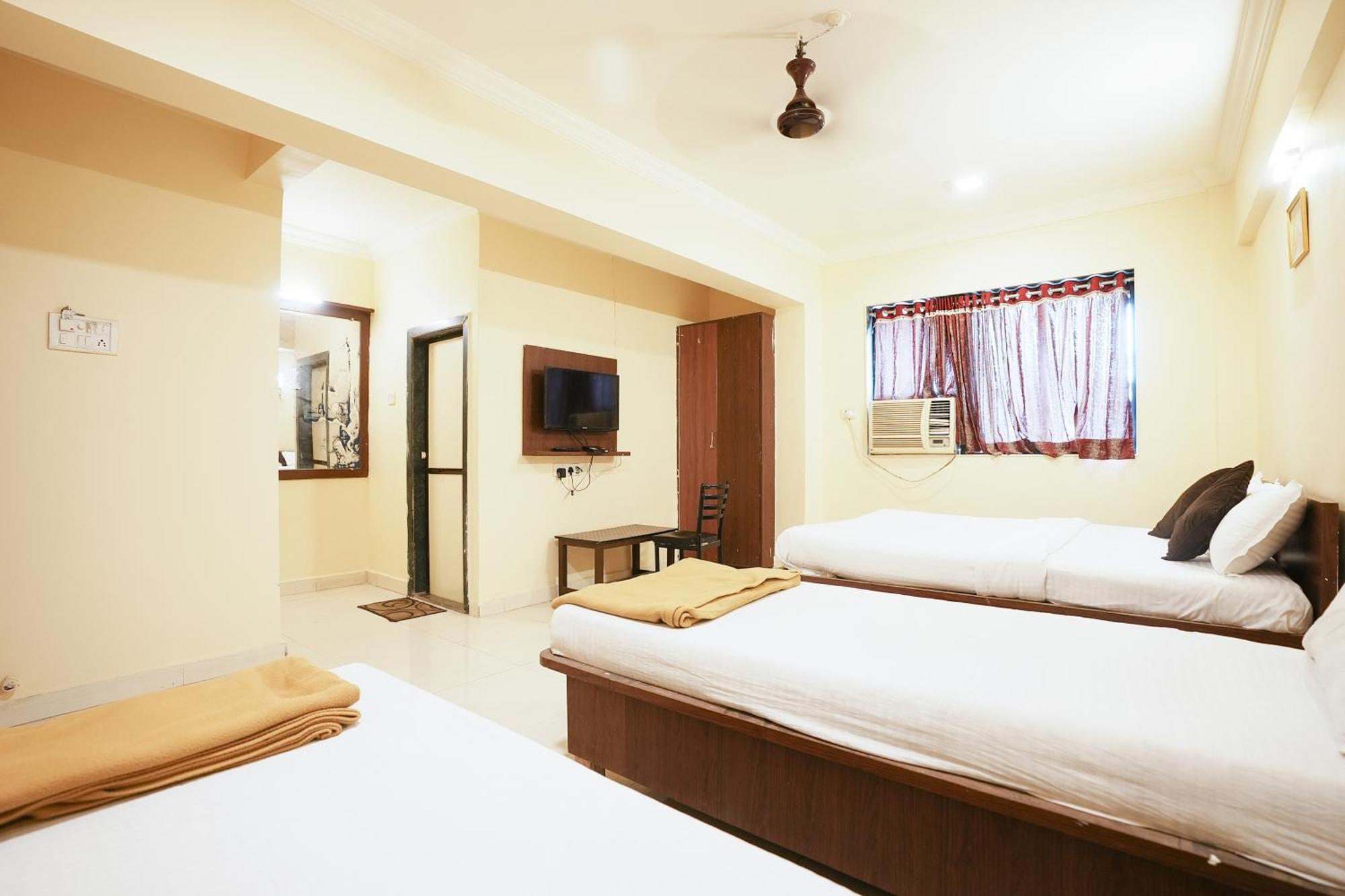 Hotel Della Comfort Near Ambreshwar Shiv Mandir, Ambernath Amarnāth Extérieur photo
