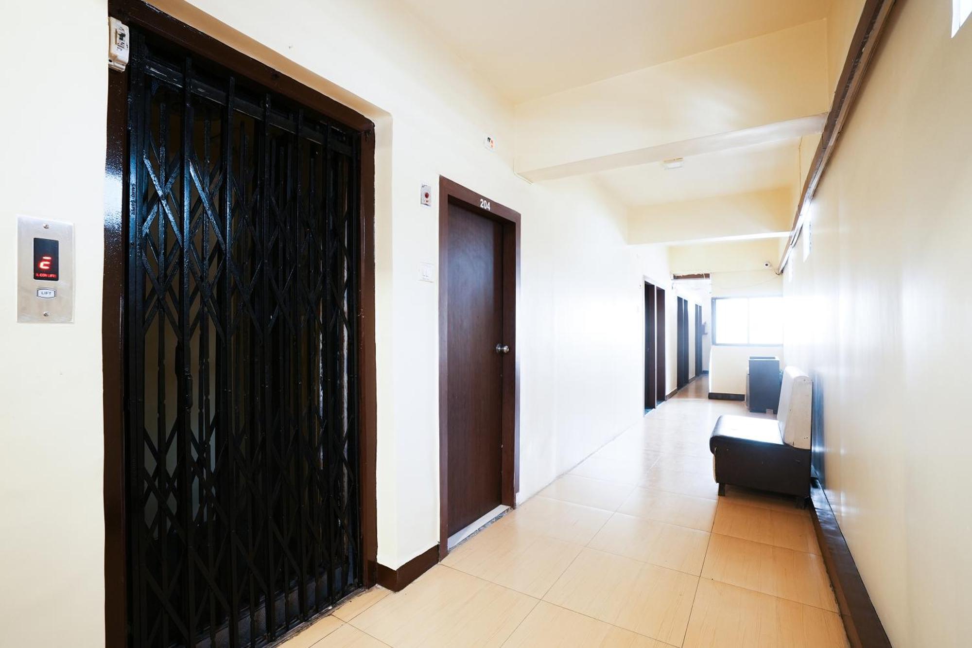Hotel Della Comfort Near Ambreshwar Shiv Mandir, Ambernath Amarnāth Extérieur photo