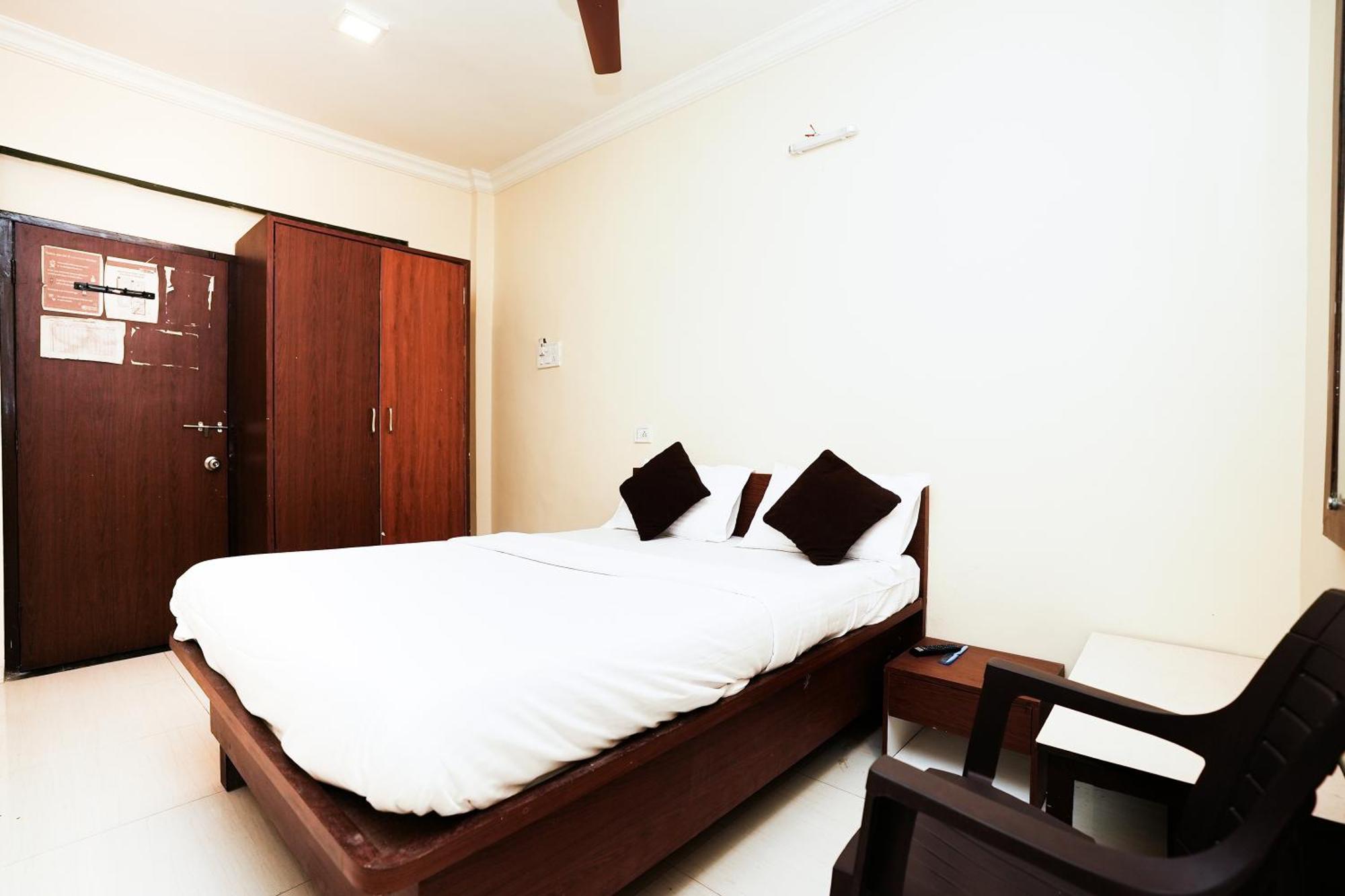 Hotel Della Comfort Near Ambreshwar Shiv Mandir, Ambernath Amarnāth Extérieur photo
