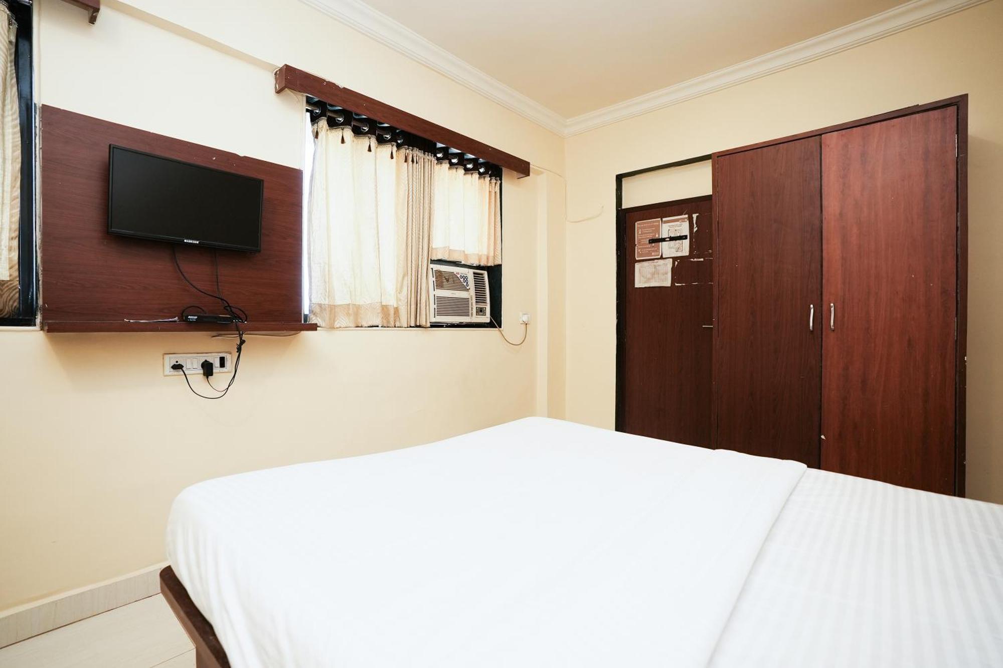 Hotel Della Comfort Near Ambreshwar Shiv Mandir, Ambernath Amarnāth Extérieur photo