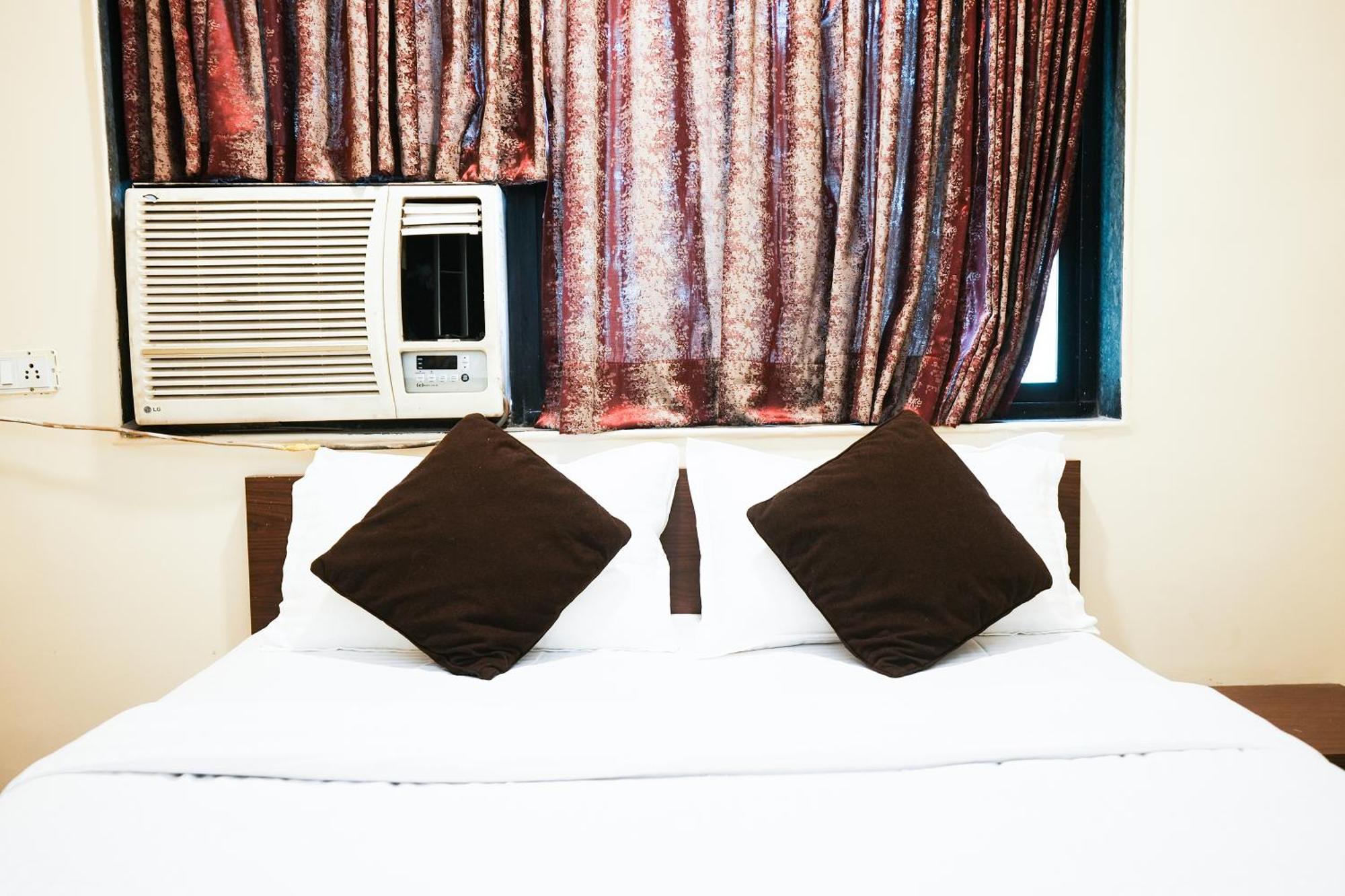 Hotel Della Comfort Near Ambreshwar Shiv Mandir, Ambernath Amarnāth Extérieur photo